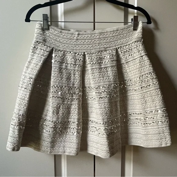 Like New Off White Sequined Mini Skirt size medium - Picture 2 of 7
